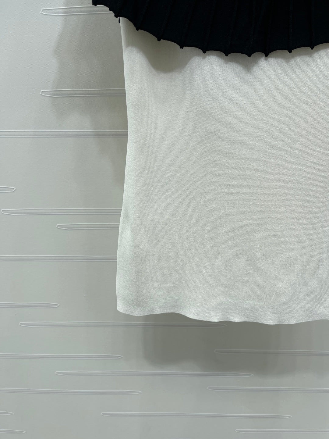 Chanel 2026 Pleated Collar Top Black and White Polyester Viscose