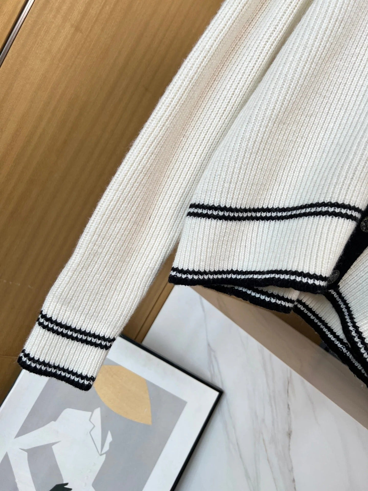 CHANEL 25S CARDIGAN 390