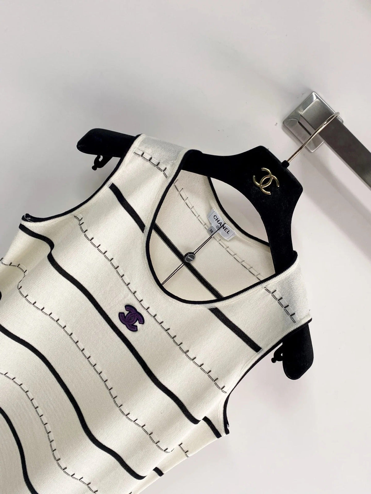 Chanel 2026 Black And White Striped Knit Tank Top Wool Cashmere