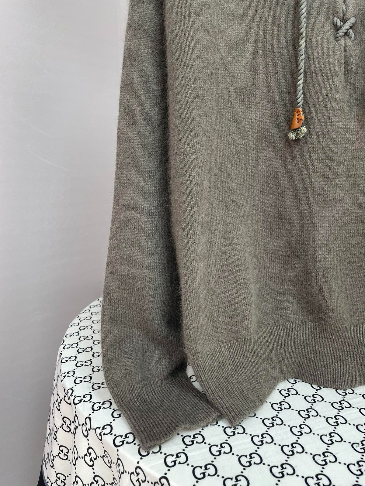 CHANEL 25S COLLARED SWEATER 595