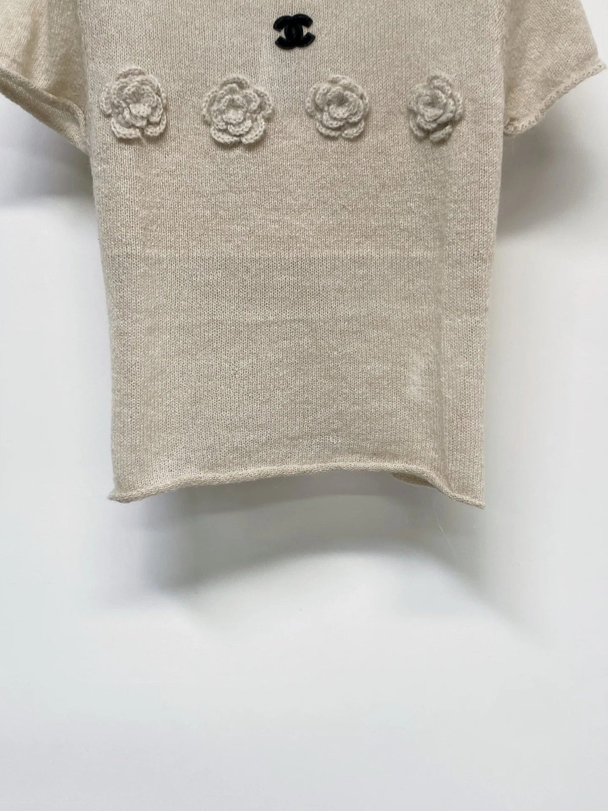 Chanel 2026 Floral Short Sleeve T-shirt Black and Beige Wool