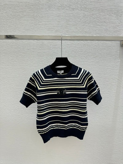 Chanel 2026 Short-sleeve Sweater Cream and Navy Blue Wool Polyester