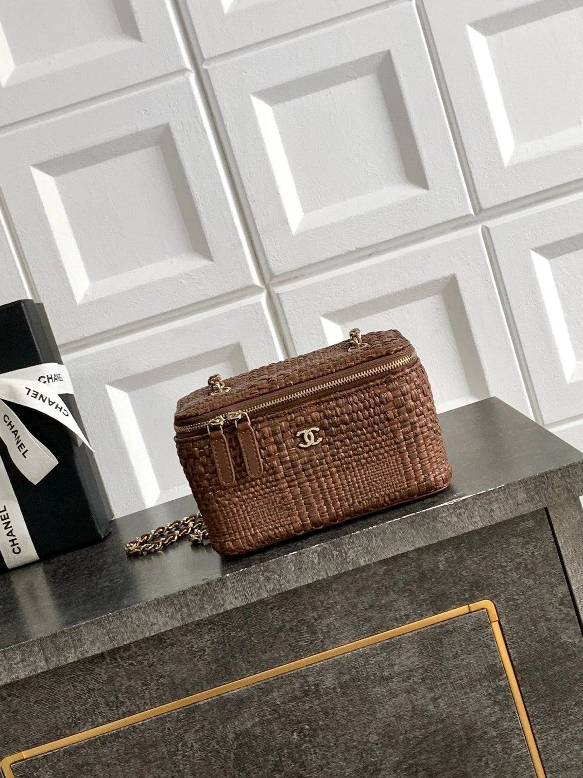 CC 2026 Box Bag 19.5cm Straw Leather 157109
