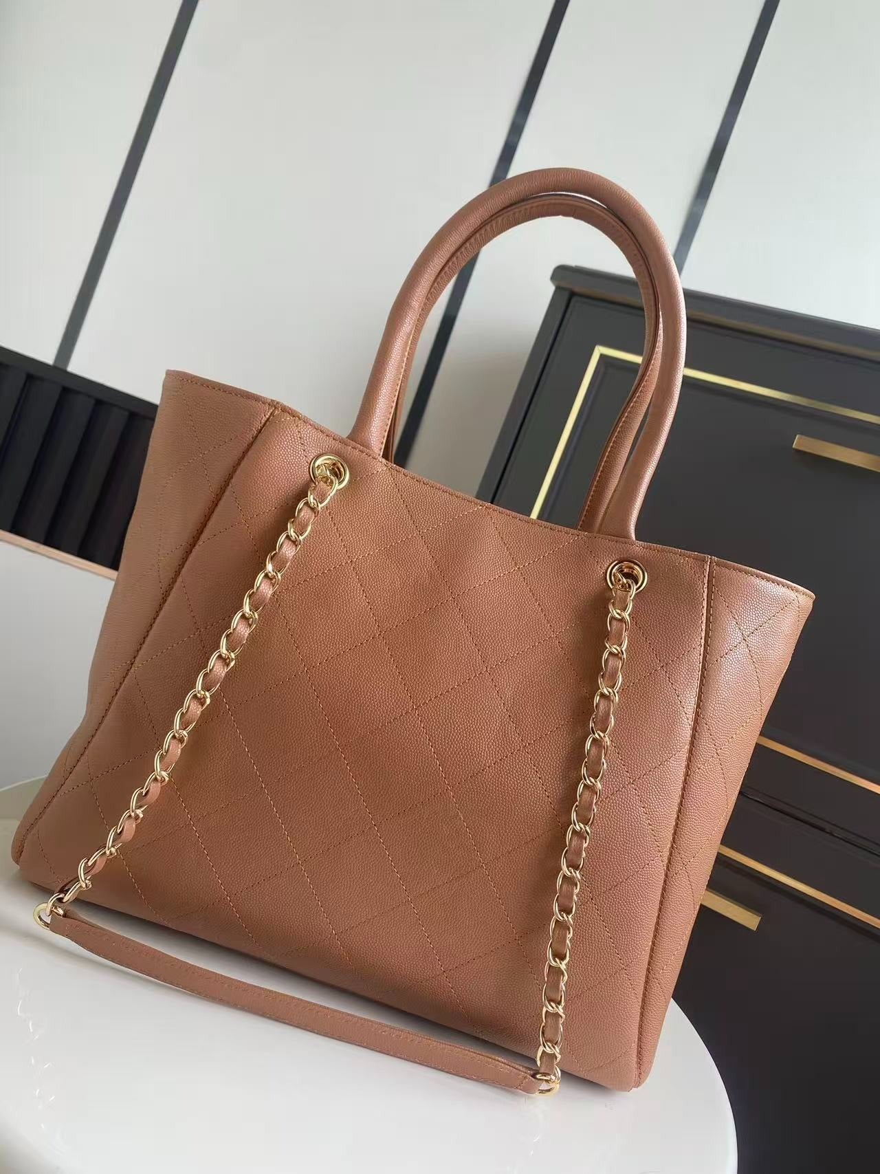 CC 2026 Shopping Bag 39cm Brown Grained Calfskin