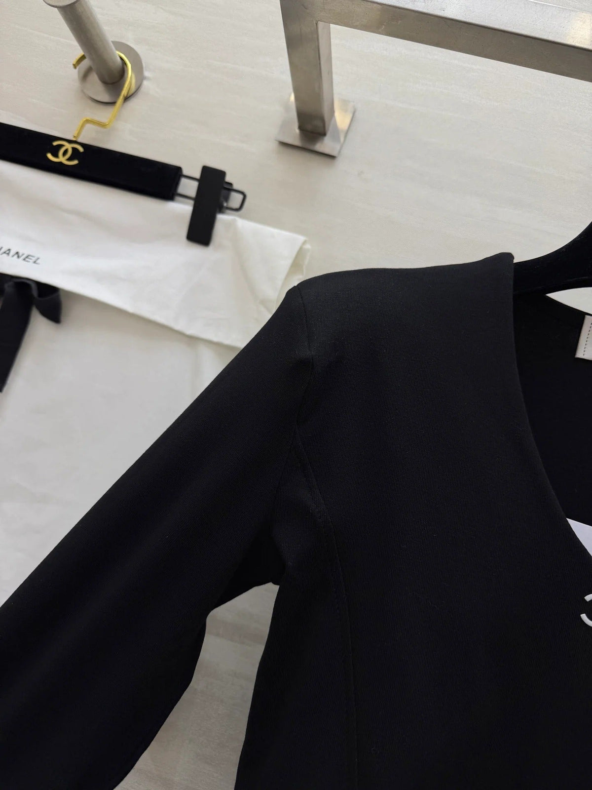 Chanel 2026 V-Neck Long-Sleeve Top Black and Off-white Cotton