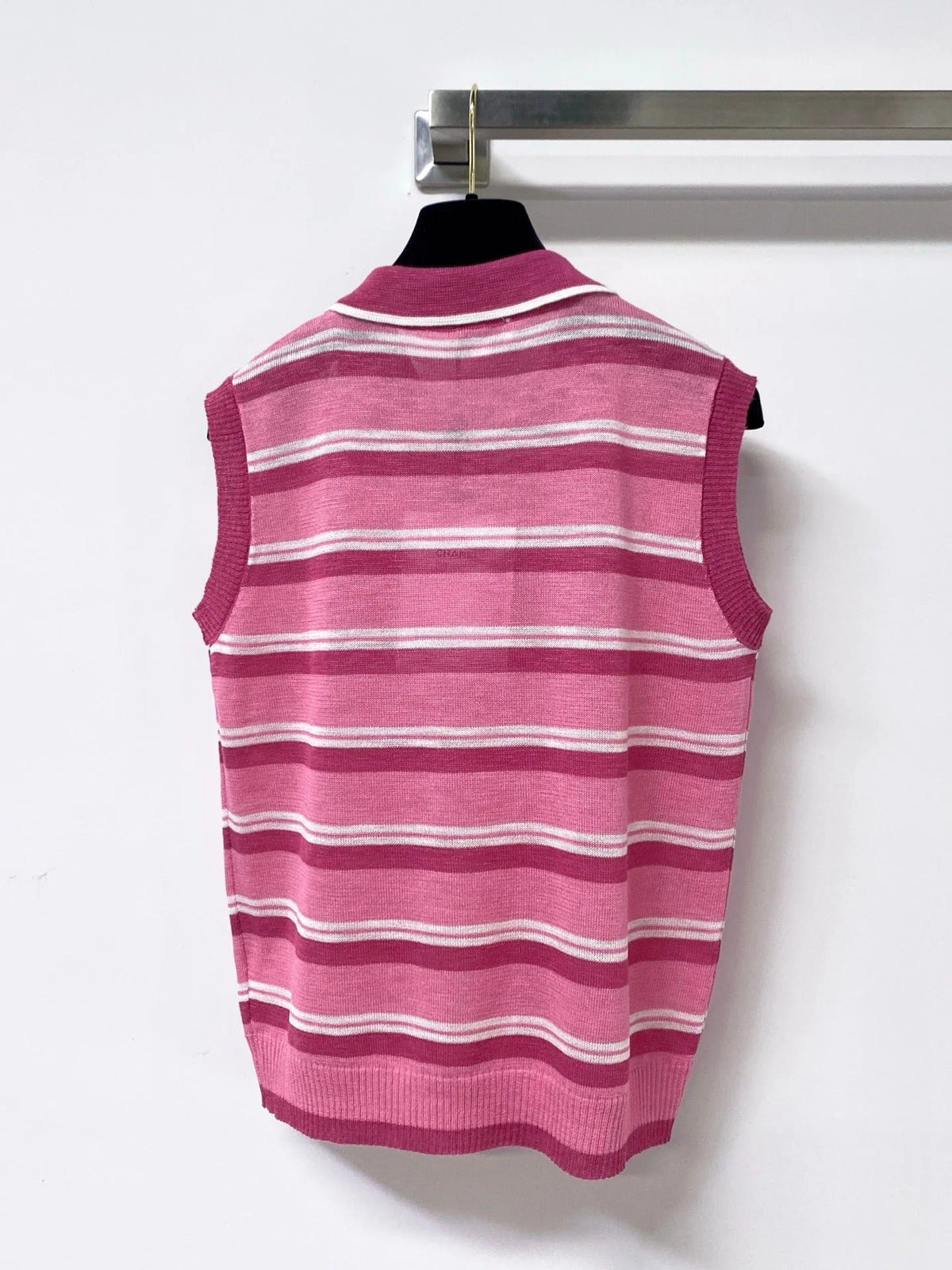Chanel 2026 Knit Sleeveless Polo-Neck Top Pink Lelin 449878