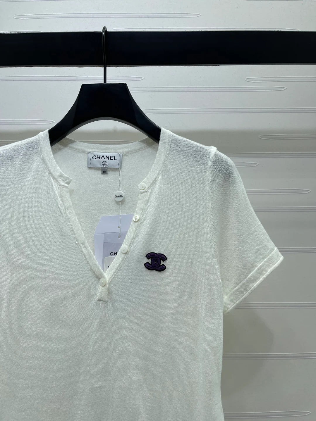 Chanel 2026 V-neck Short-sleeve Shirt Wool Cashmere