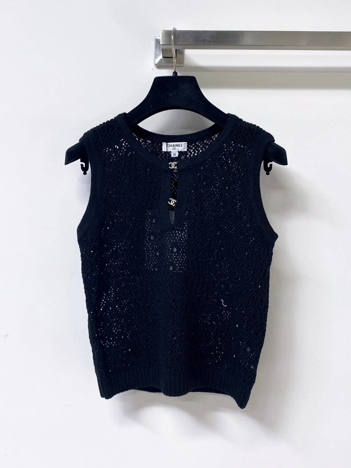 Chanel 2026 Sleeveless Crochet Knit Vest Logo Buttons 449832