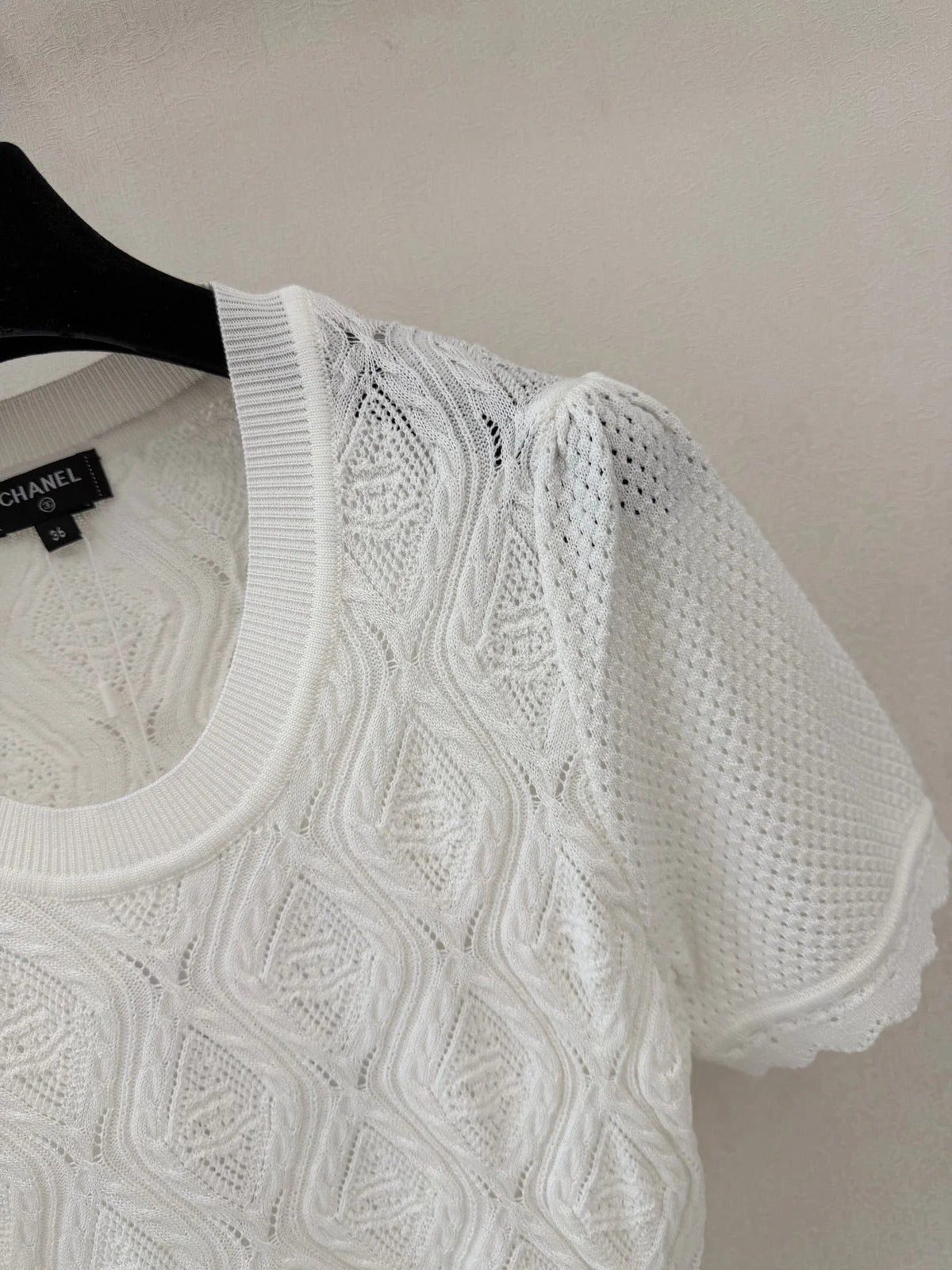 Chanel 2026 Crew Neck Short-sleeved Shirt Black and White Cotton 394767