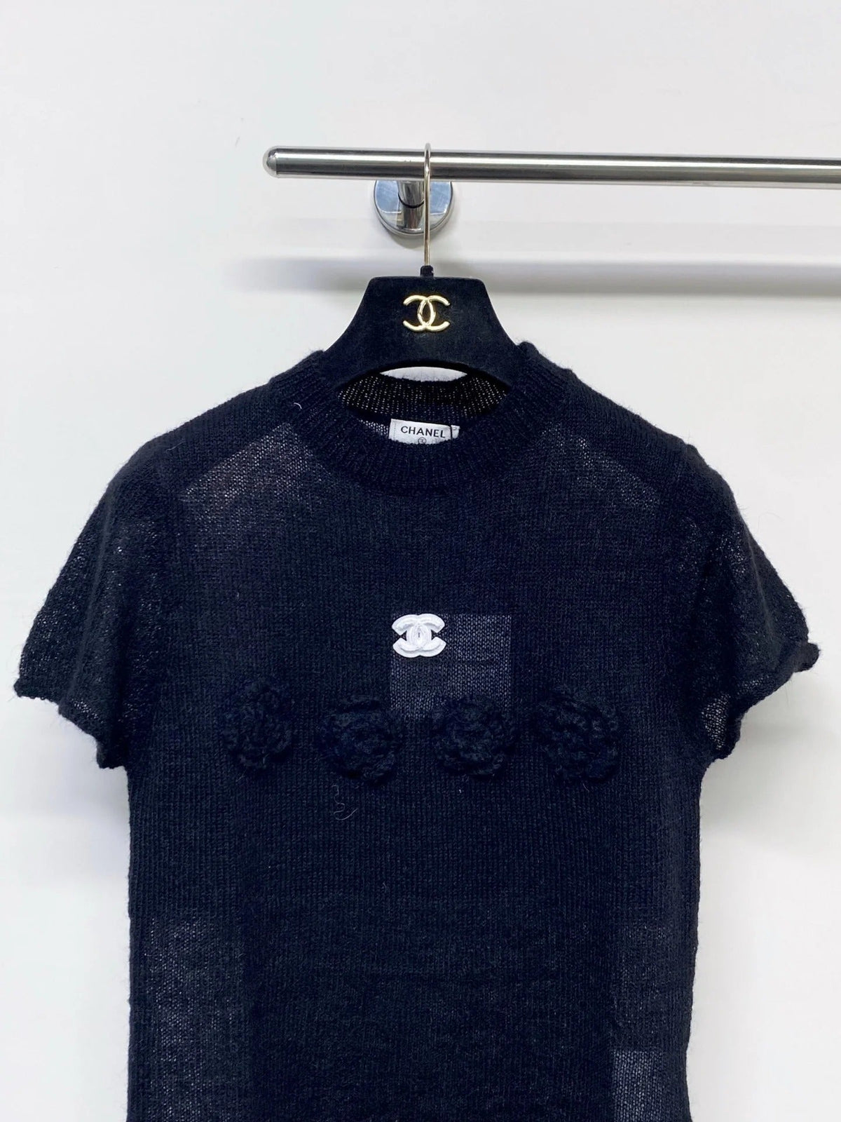 Chanel 2026 Floral Short Sleeve T-shirt Black and Beige Wool