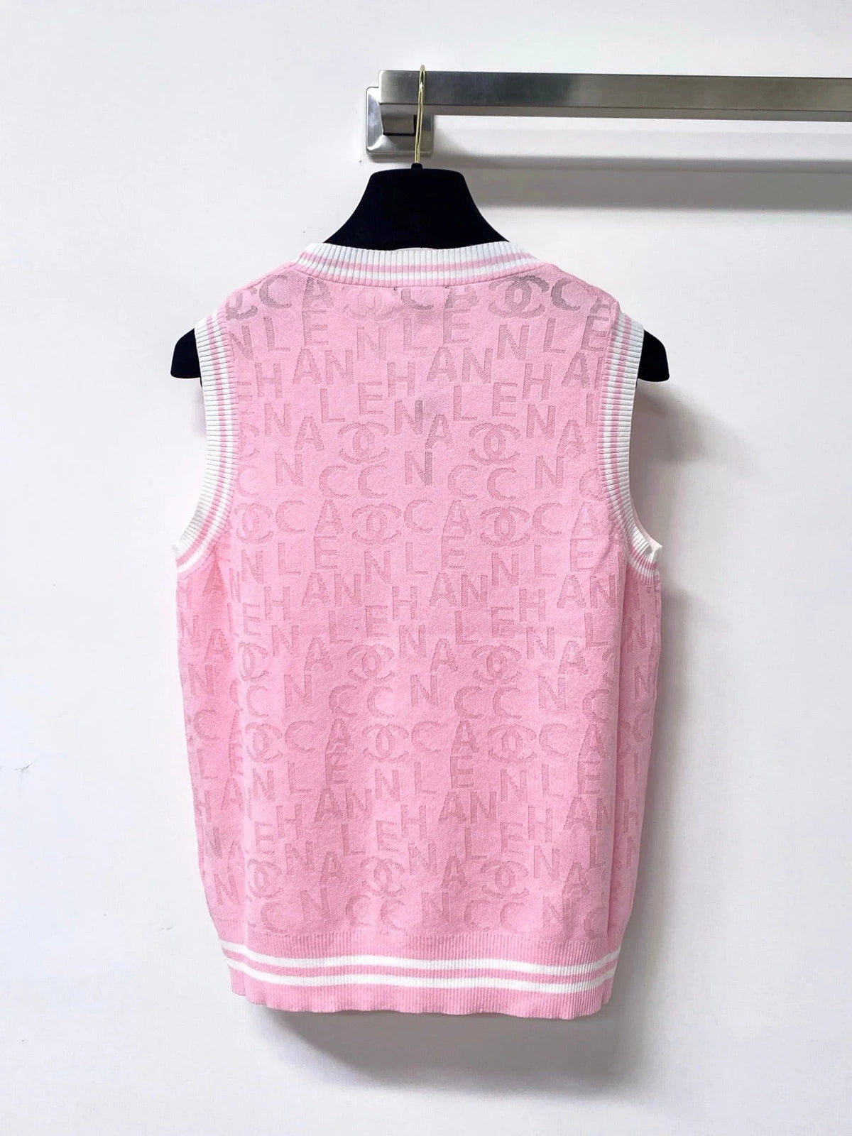 Chanel 2026 Striped Knit Vest Cotton 439815