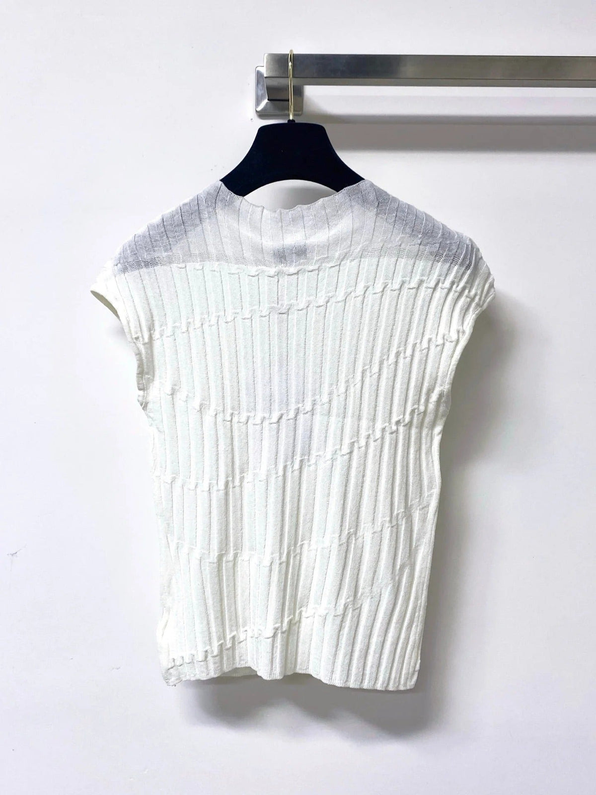 Chanel 2026 Crew Neck Knit Vest Top Tencel 439819