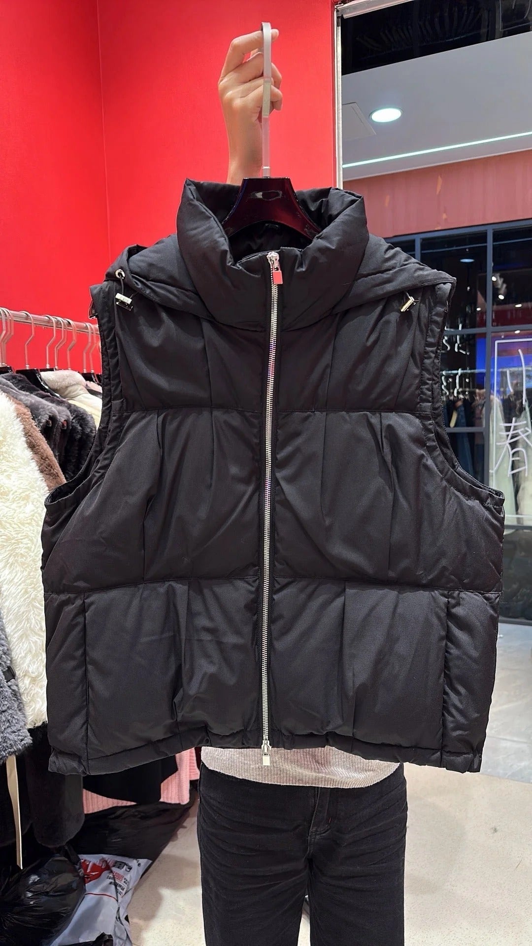 BURBERRY 25S DOWN VEST 0041