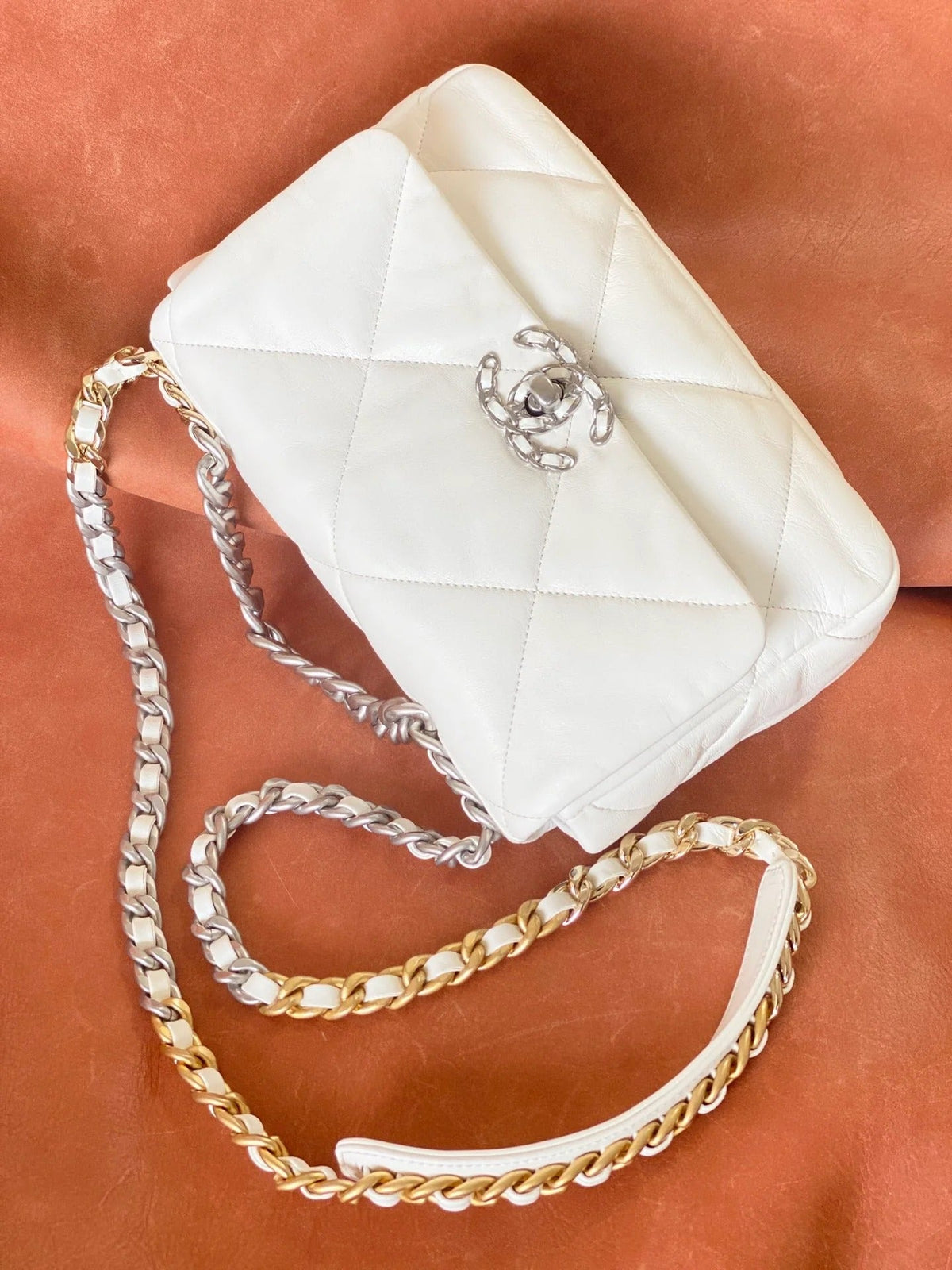 Chanel 2026 Flap Bag 26cm White Lambskin With Silver Hardware