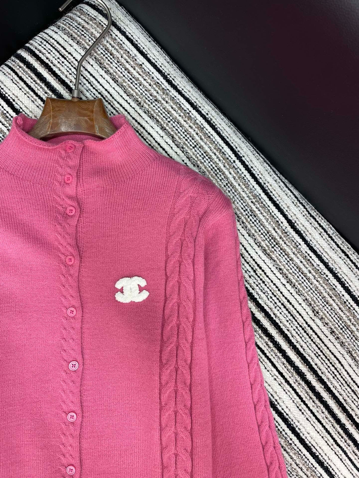 CHANEL 25S KNIT CARDIGAN 596