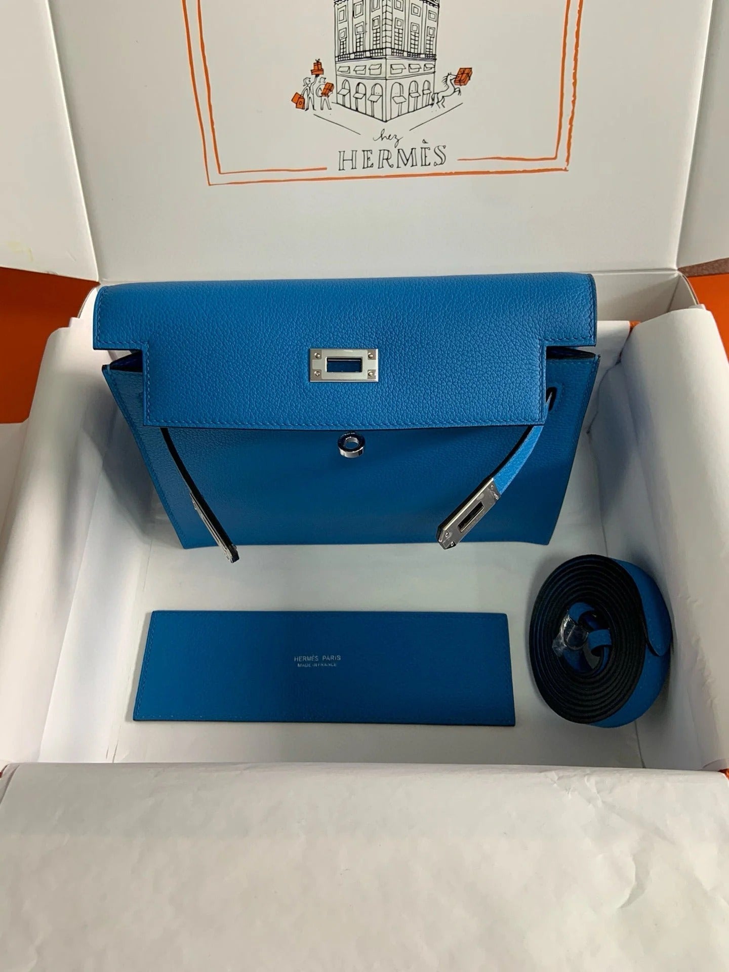 KELLY DANSE 22 EVERCOLOR BLUE IN CALFSKIN SLIVER HARDWARE