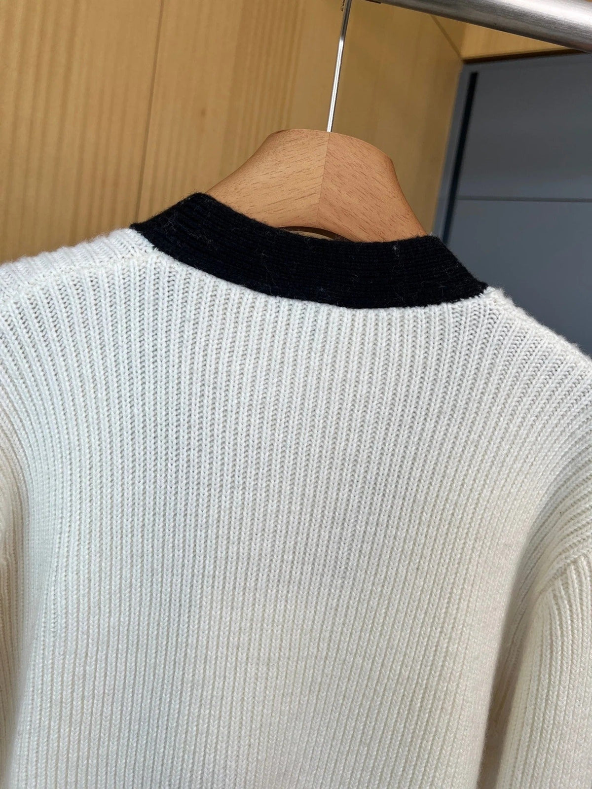 CHANEL 25S CARDIGAN 390