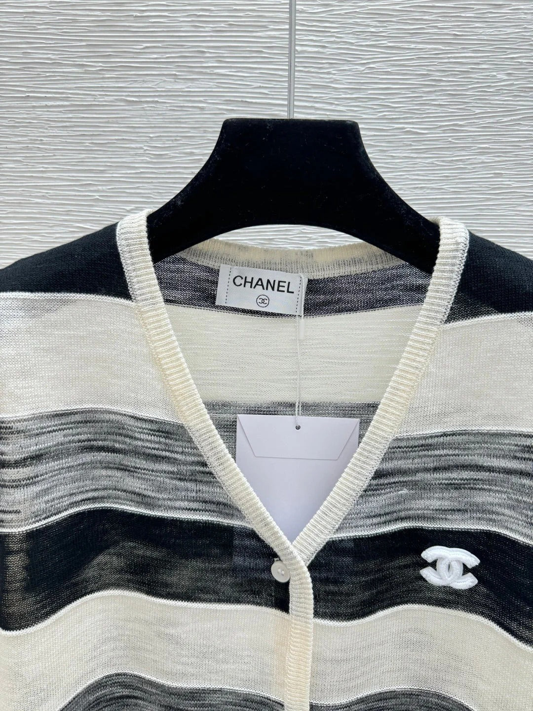 Chanel 2026 Striped Simple V-Neck Knitted Vest Cardigan Tencel 516056