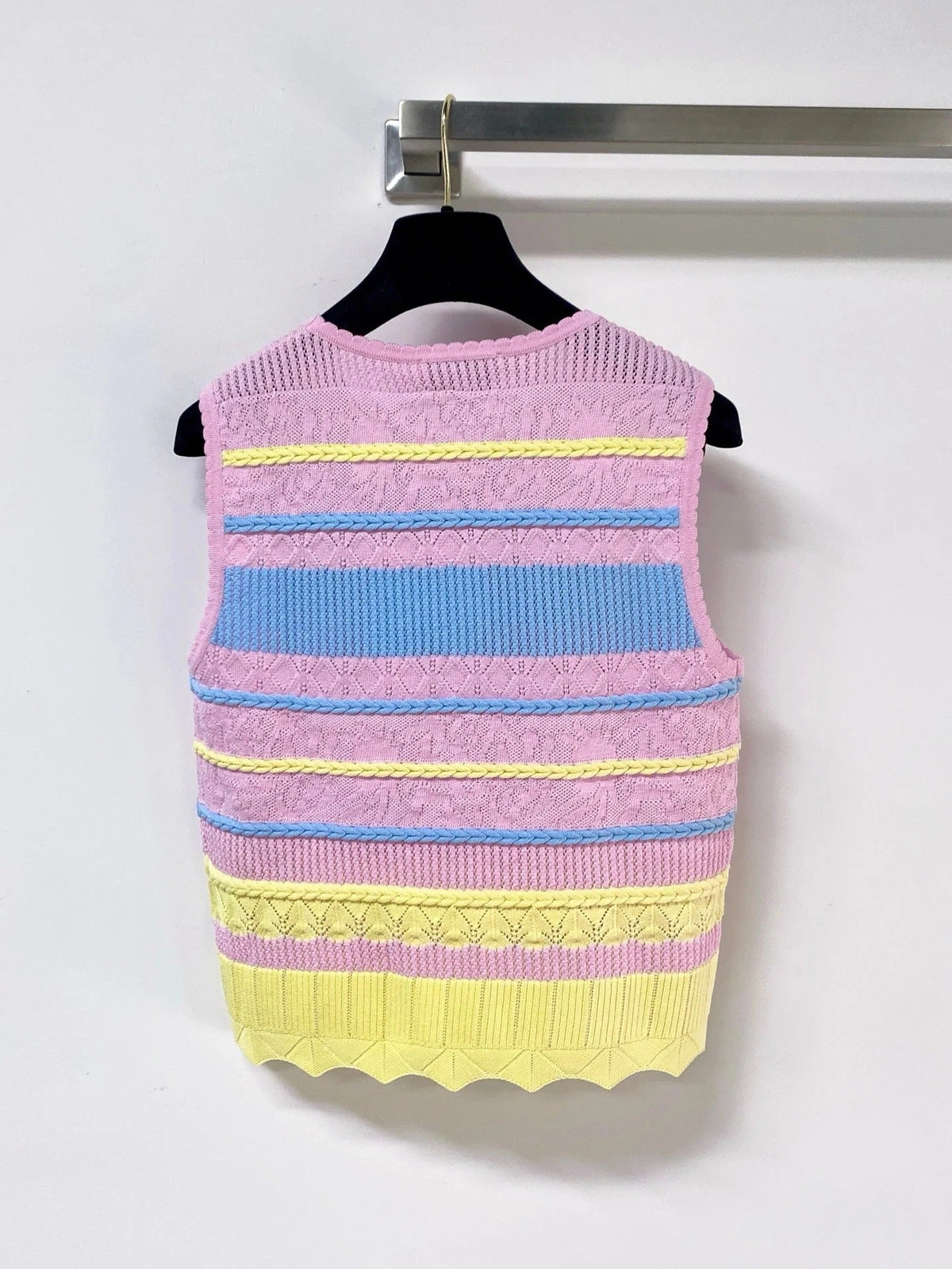 Chanel 2026 Striped Knit Vest Tencel 435140