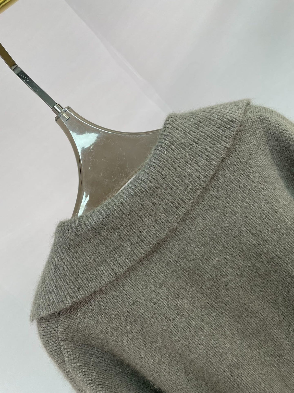 CHANEL 25S COLLARED SWEATER 595