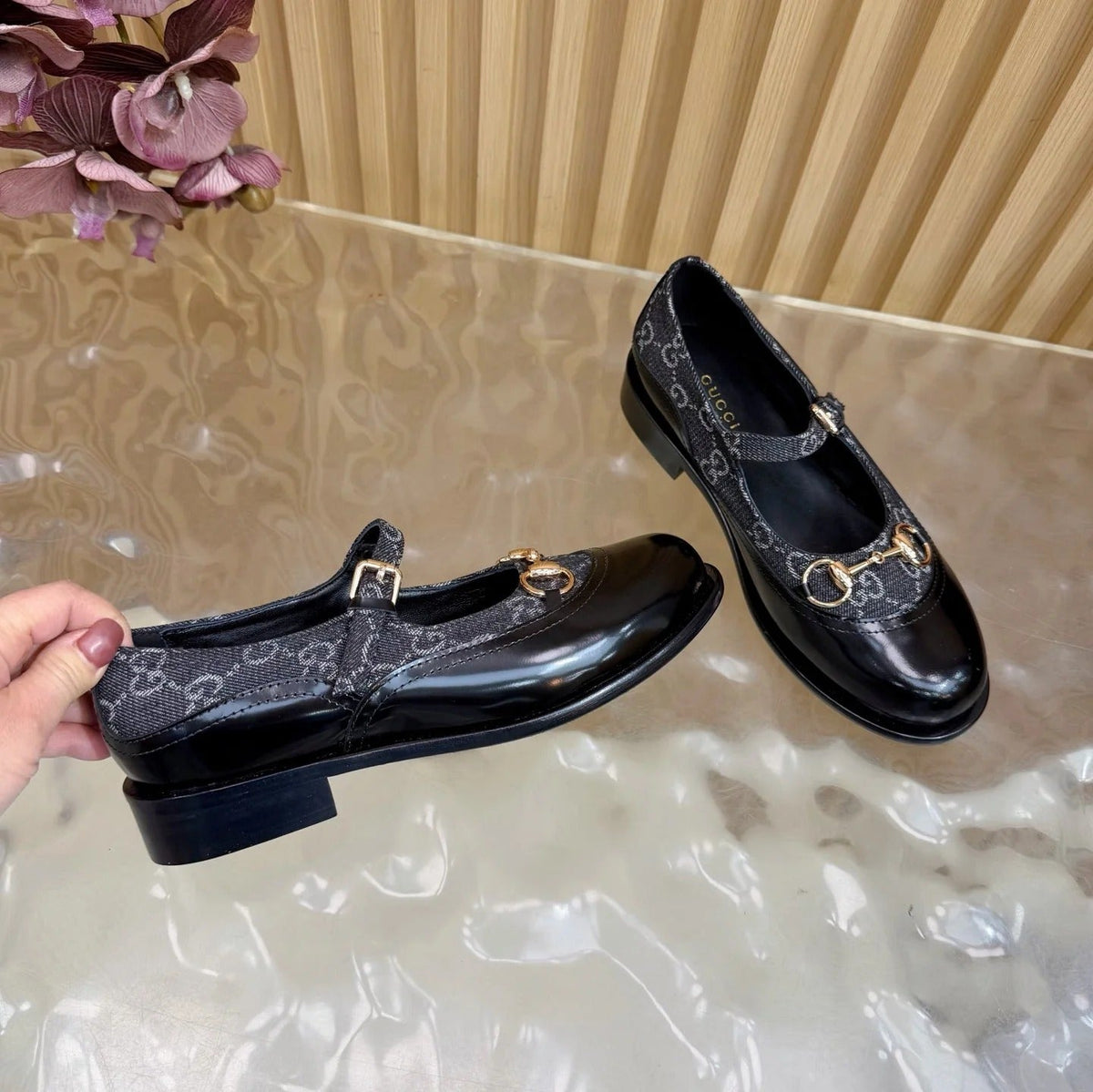 GG 26 Slip-on Black Sheepskin Double G Denim 589459