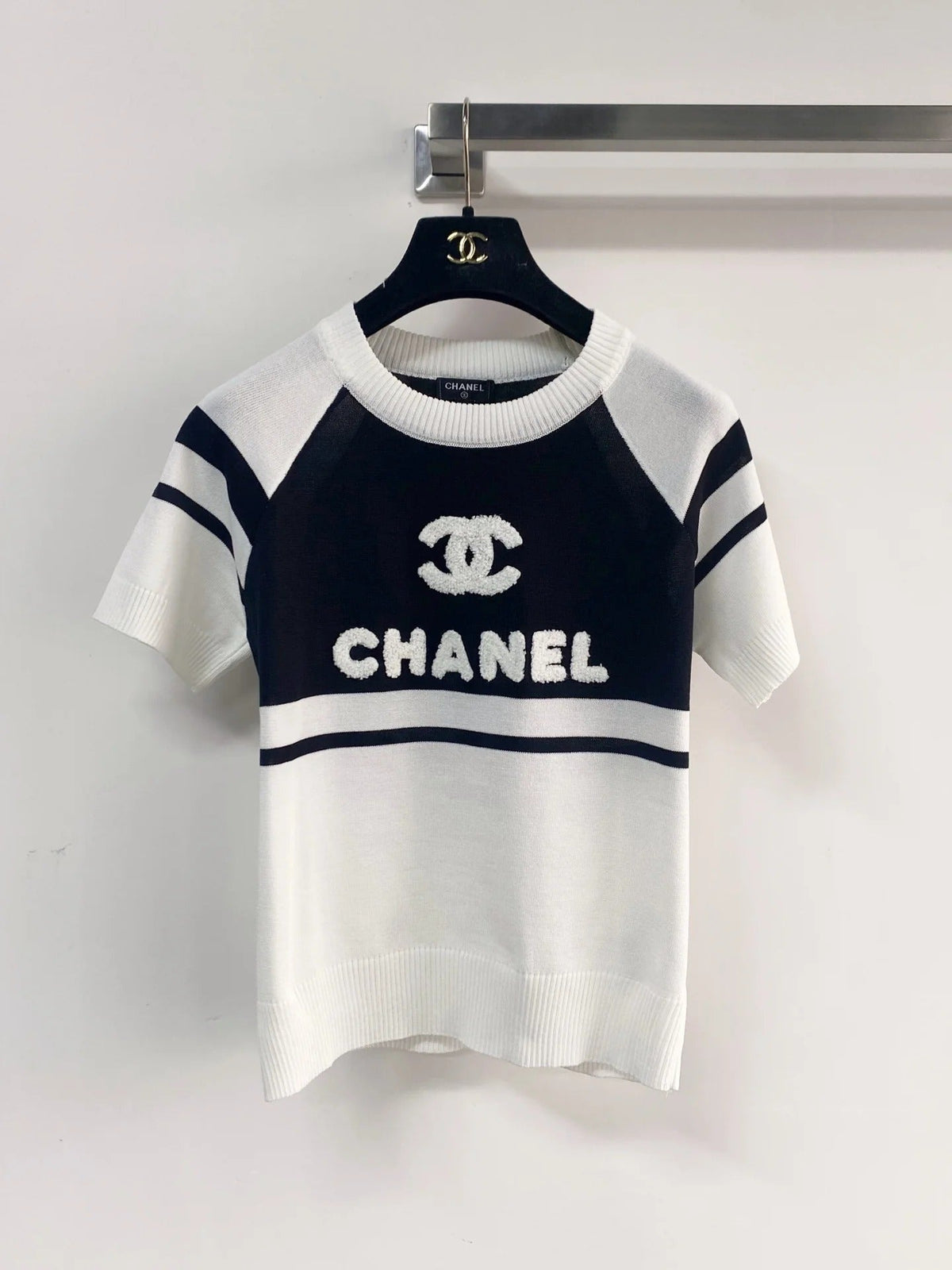Chanel 2026 Short-Sleeve Shirt Pink Black White Wool Cashmere