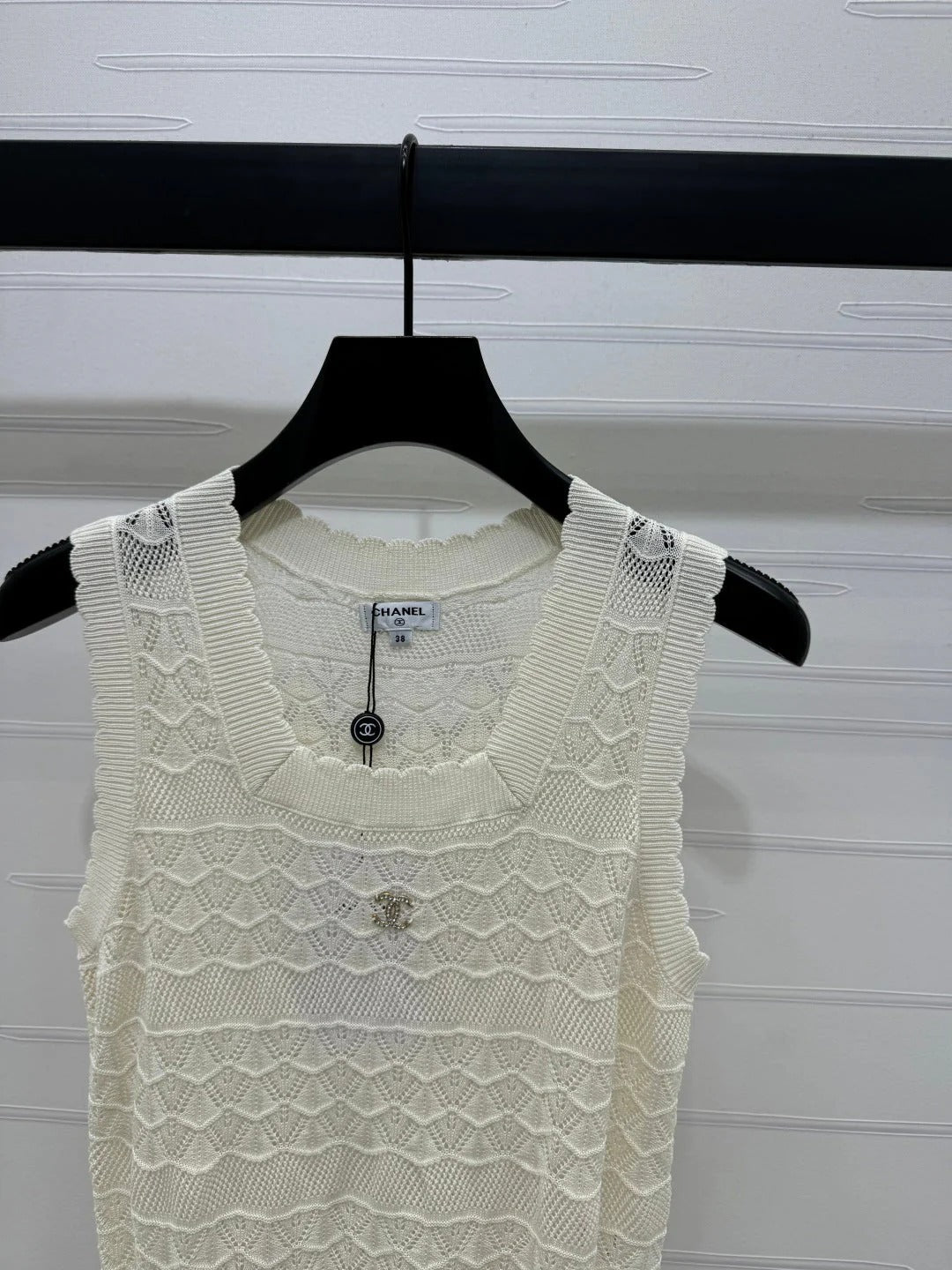 CHANEL 25S HOLLOW KNIT VEST 264154