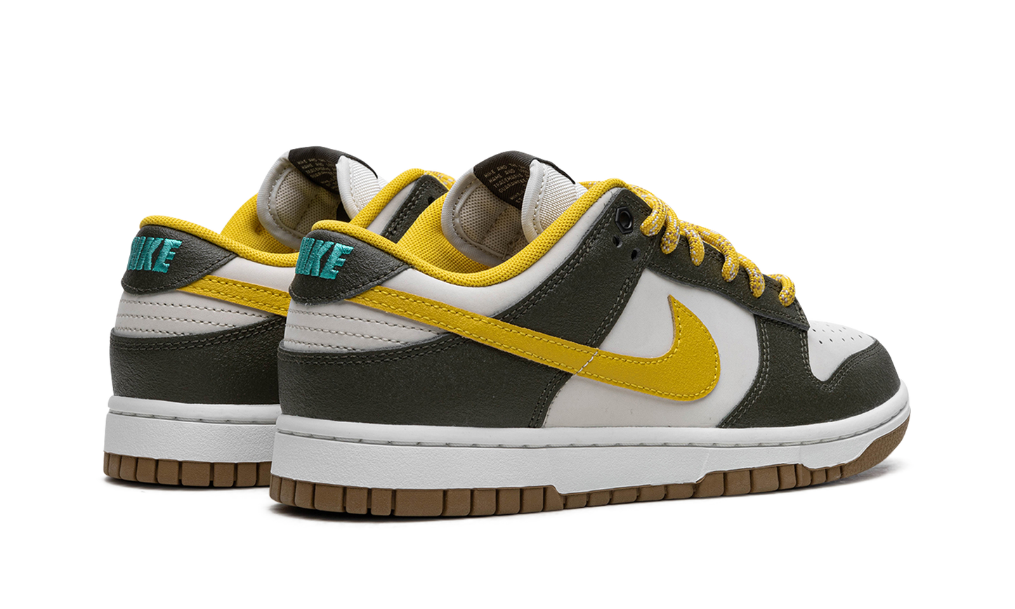 Dunk Low "Cargo Khaki / Vivid Sulfur" FV3629 371