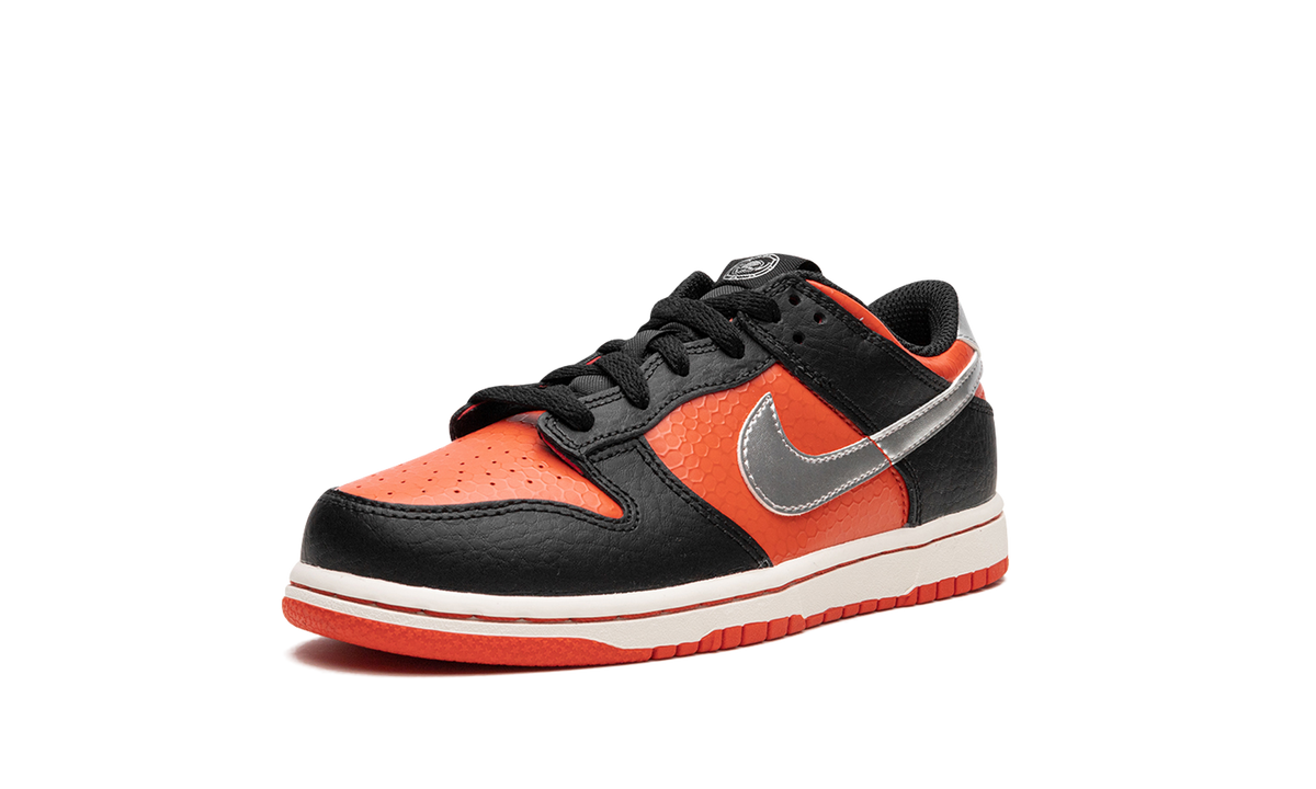 Dunk Low PS "Martian" DV1988 001