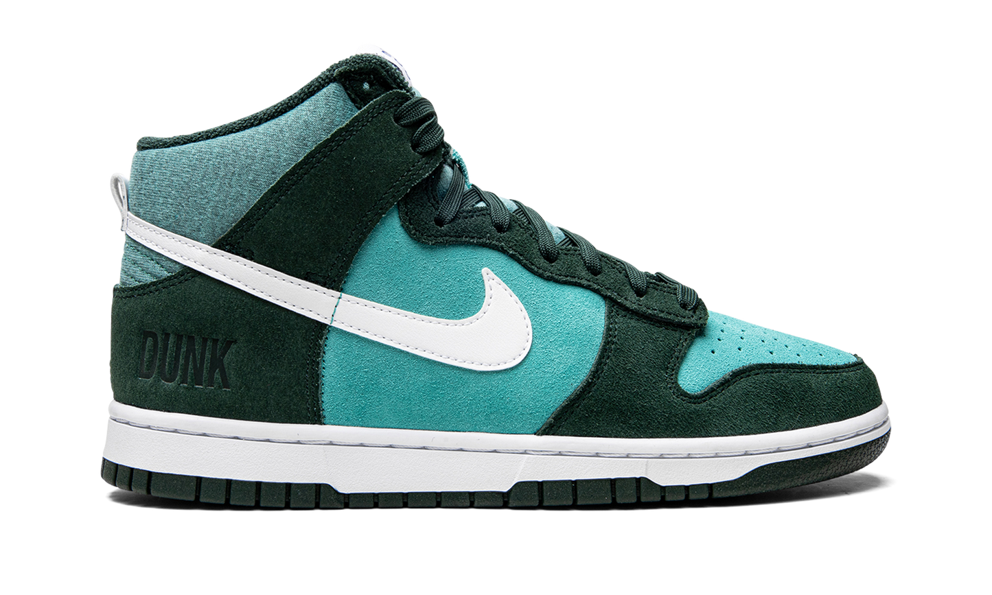 Dunk Hi Retro SE "Athletic Club - Pro Green" DJ6152 300