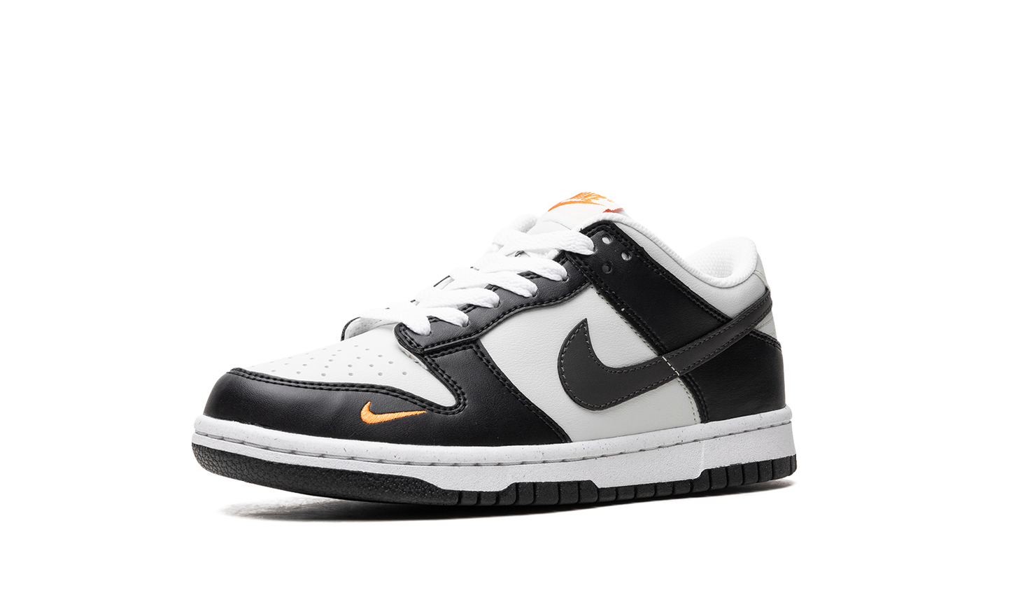Dunk Low Next Nature GS "Black Bright Mandarin" FN7784 001