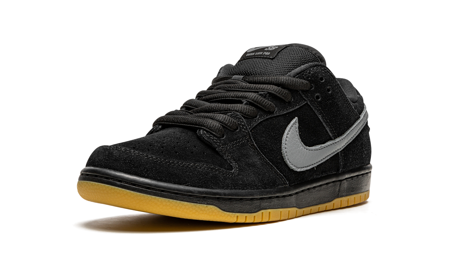 SB Dunk Low Pro "Fog" BQ6817 010