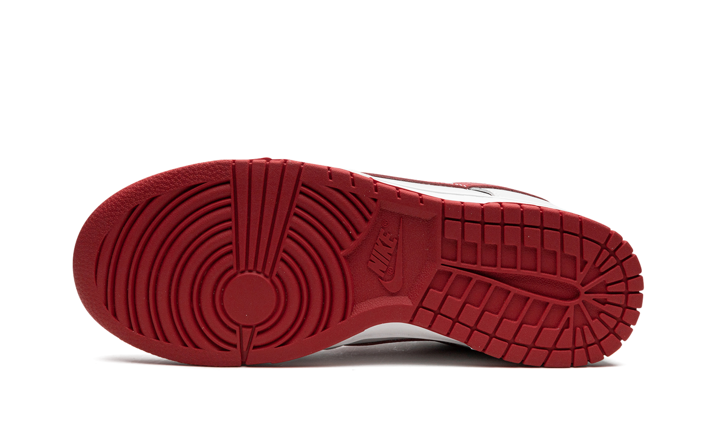 Dunk Low "Vast Grey / Varsity Red" FJ0832 011