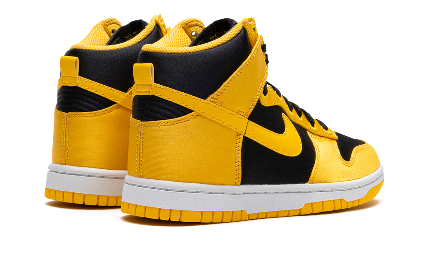 Dunk High WMNS "Yellow" FN4216-001