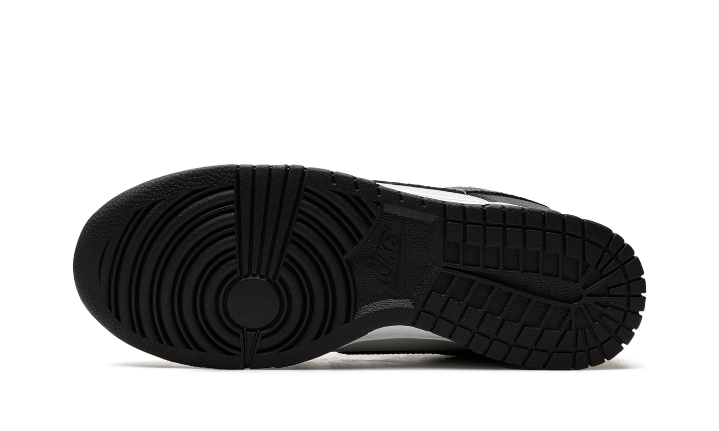 Dunk Low "Black/Total Orange" FN7808 001