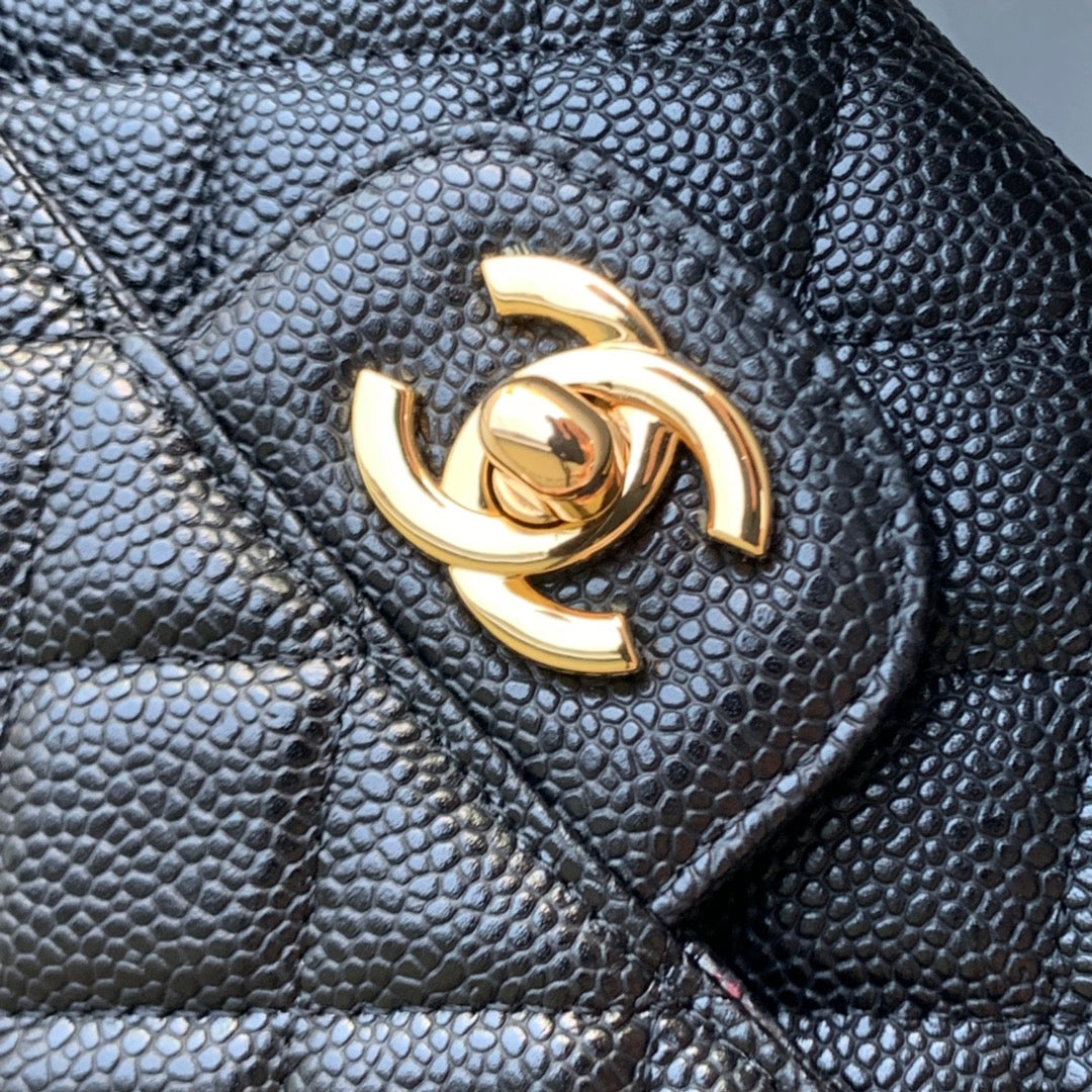 MEDIUM FLAP BAG 25CM BLACK CAVIAR GOLD HARDWARE